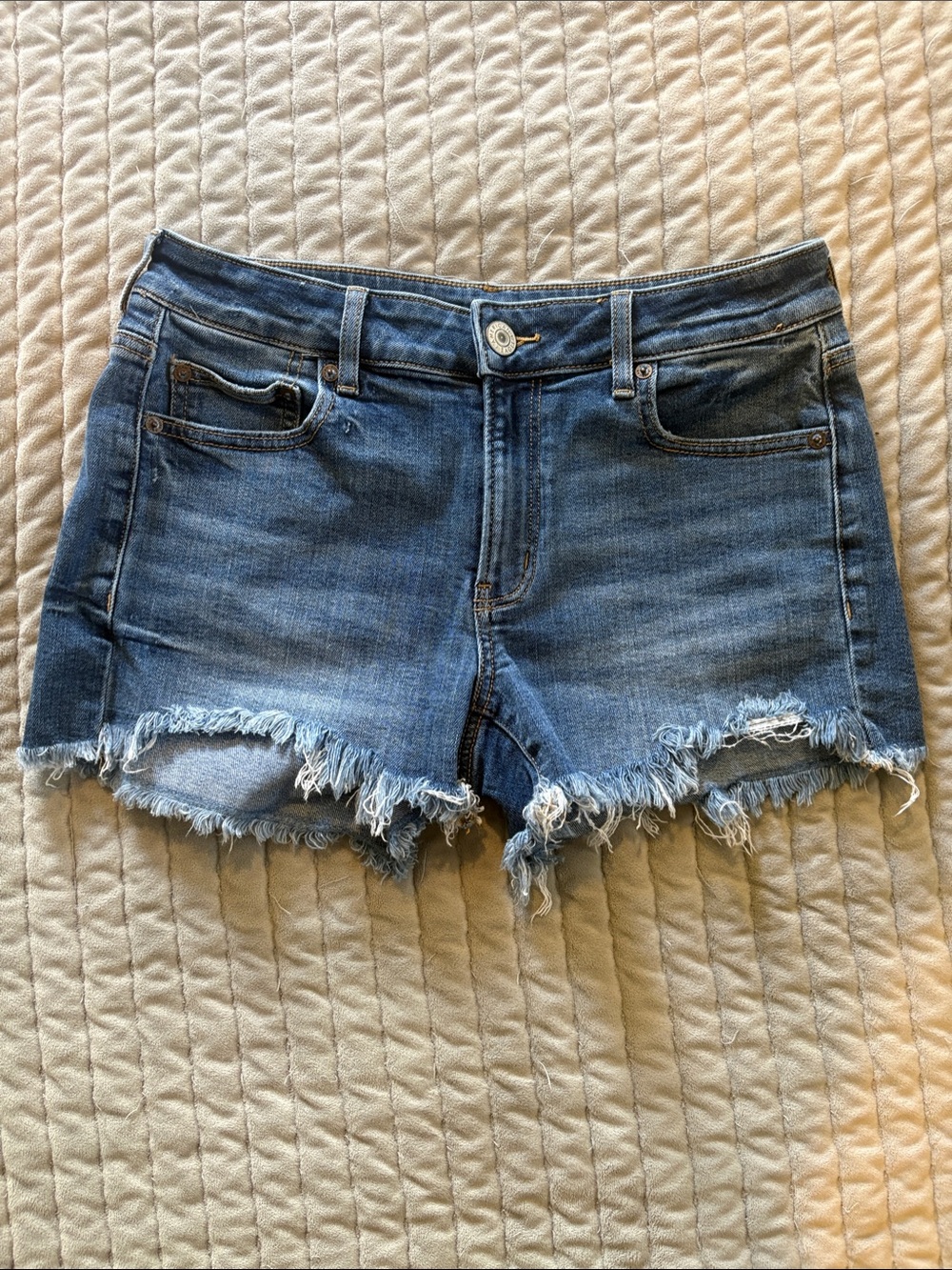 American Eagle Classic Blue Denim Frayed Hem Women's Shorts
